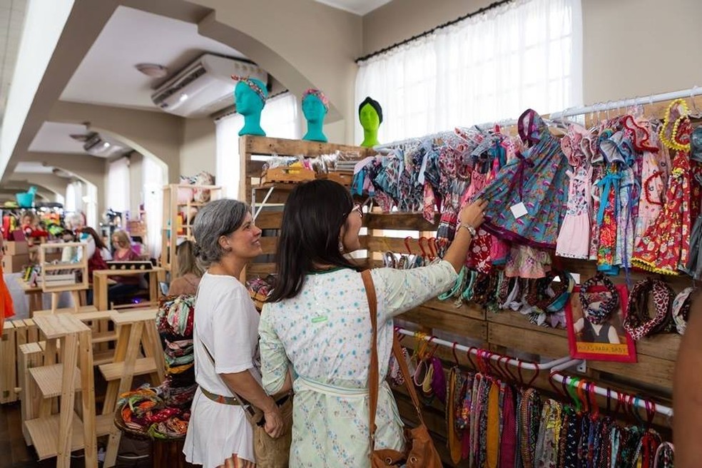 Feira multicultural pioneira em Curitiba terá mais de 140 marcas autorais, distribuídas em dois pisos. — Foto: Reprodução/Facebook.