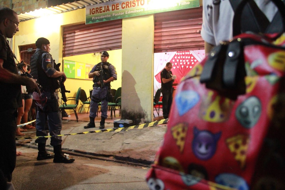 Homem é Morto A Tiros Em Frente A Igreja E Mãe Presencia Crime Em Manaus Amazonas G1