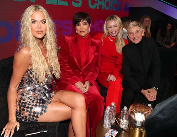 Khloé Kardashian, Kris Jenner, Portia de Rossi e Ellen DeGeneres (Foto: NBCUniversal/NBCU Photo Bank via)