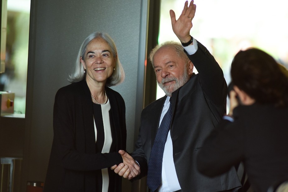 Lula se encontra com a Presidente do STJ, Maria Thereza, em Brasília