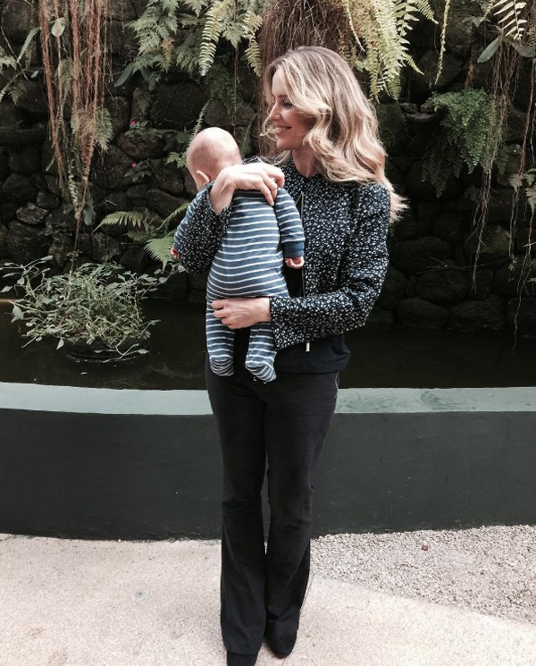 Mariana Ferrão com o filho João (Foto: Reprodução / Instagram)