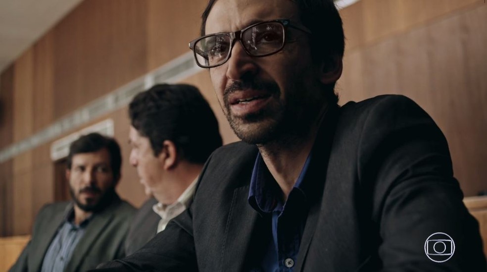 Evandro garante que é inocente durante audiência (Foto: TV Globo)