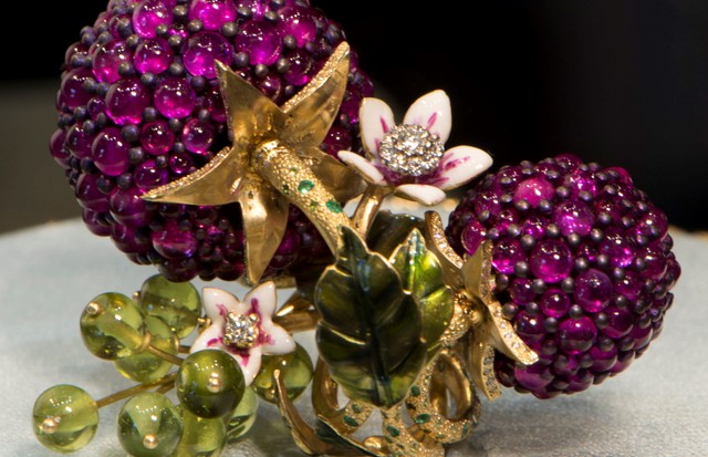 Dolce & Gabbana made their collection of jewels as juicy and succulent as ripe fruit. (Foto: DOLCE & GABBANA)