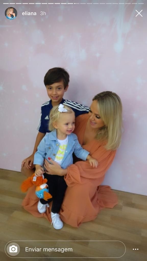 Eliana com filhos (Foto: Reprodução / Instagram)
