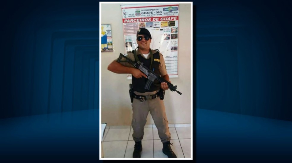 Policial foi morto quando chegava para pagar uma conta em Ilicínea (Foto: Reprodução EPTV)
