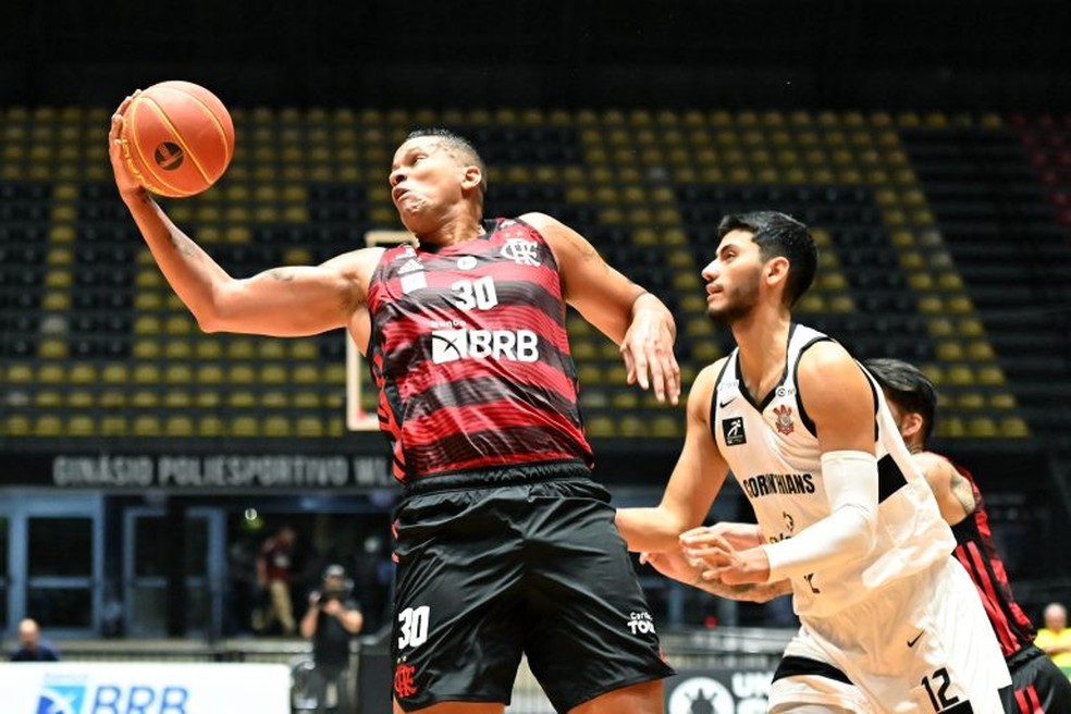 Hettsheimeir na partida contra o Corinthians &acirc; Foto: Divulga&Atilde;&sect;&Atilde;&pound;o/NBB