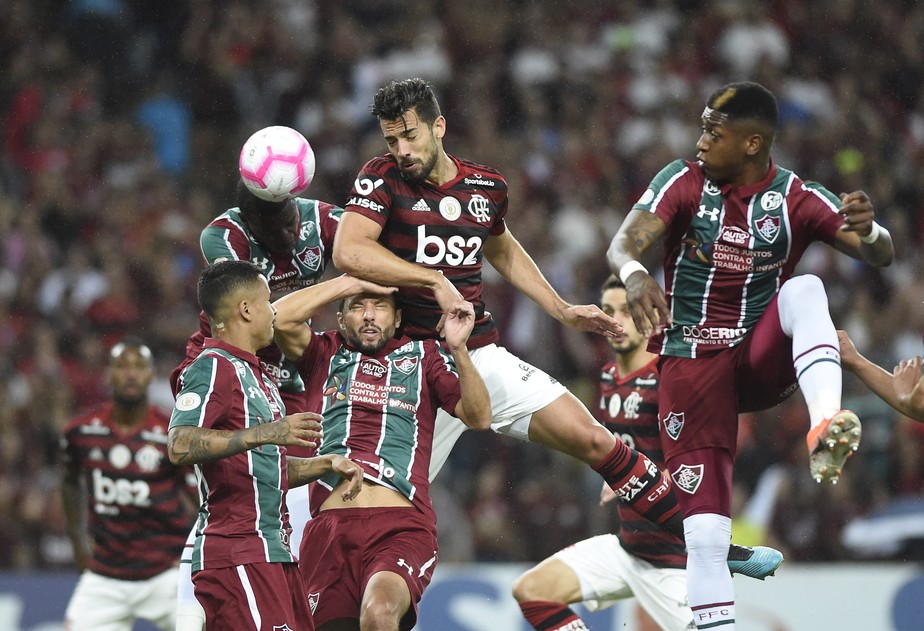 A defesa alta que faz o Flamengo sufocar adversários e atacar com mais qualidade