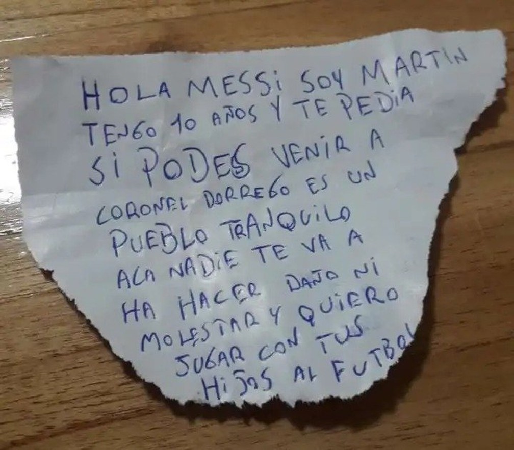 Menino de 10 anos escreve carta para o Messi após onda de violência que atingiu supermercado da família do jogador em Rosário, na Argentina — Foto: Reprodução/Redes sociais
