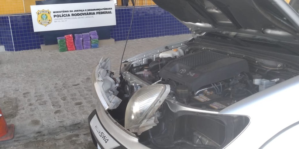 Pasta base de cocaína apreendida pela PRF em Rio Largo, Alagoas — Foto: Ascom/PRF