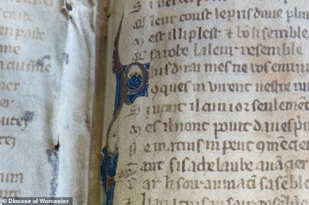 Manuscritos eróticos escritos no ano de 1280 (Foto: Diocese of Worcester)