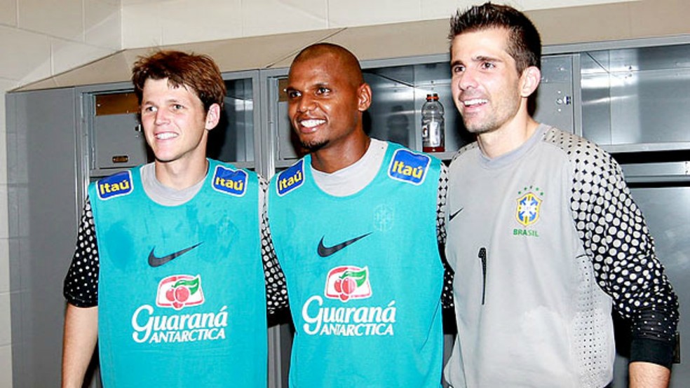 Renan foi convocado para a Seleção em 2010 ao lado de Jefferson e Victor (Foto: Divulgação/CBF)