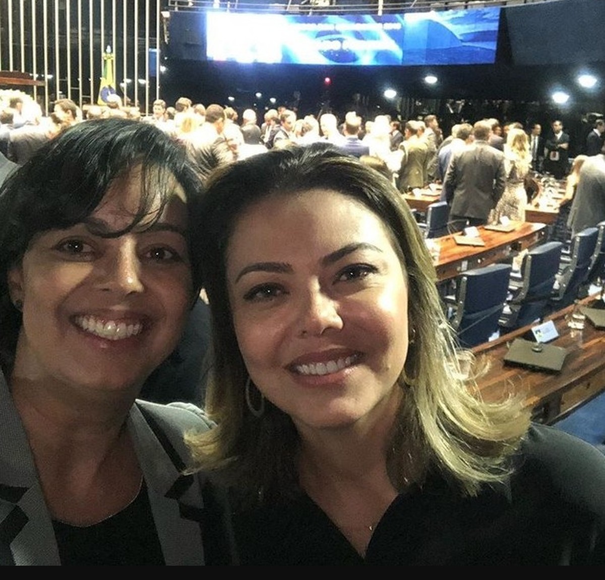 Chefe de da senadora Leila Barros, exjogadora Ricarda é alvo