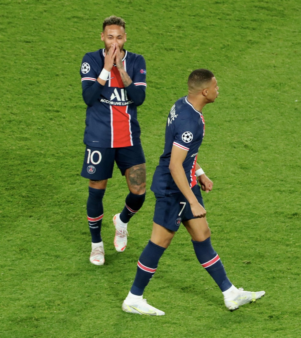 Neymar e Mbappé em PSG x City — Foto: Getty Images