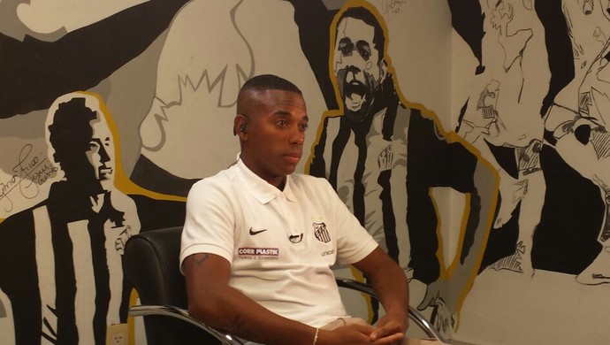 Robinho cita interesse de Fla, Cruzeiro e Galo, mas diz: Santos é minha casa