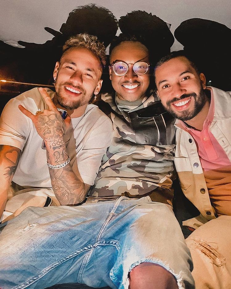 Neymar, Gil e Thiaguinho (Foto: Reprodução: Instagram)