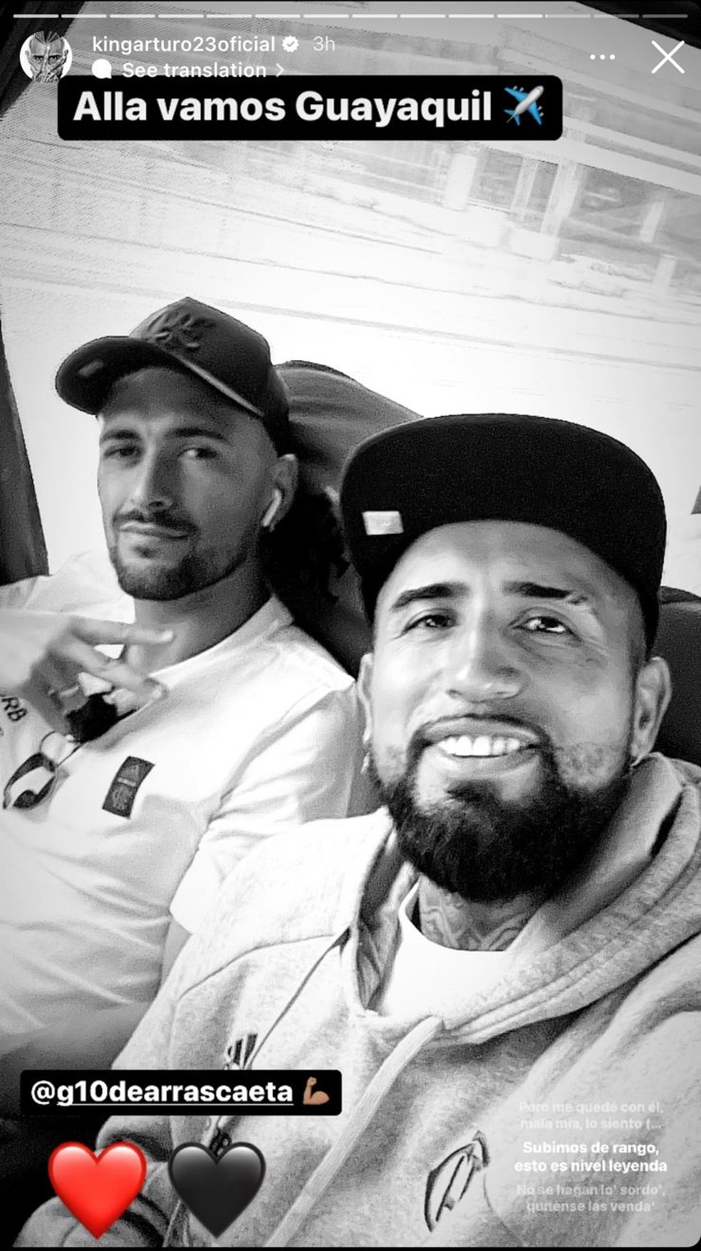 Vidal e Arrascaeta embarcam para a final da Libertadores com o Flamengo &mdash; Foto: Reprodu&ccedil;&atilde;o / Arquivo pessoal