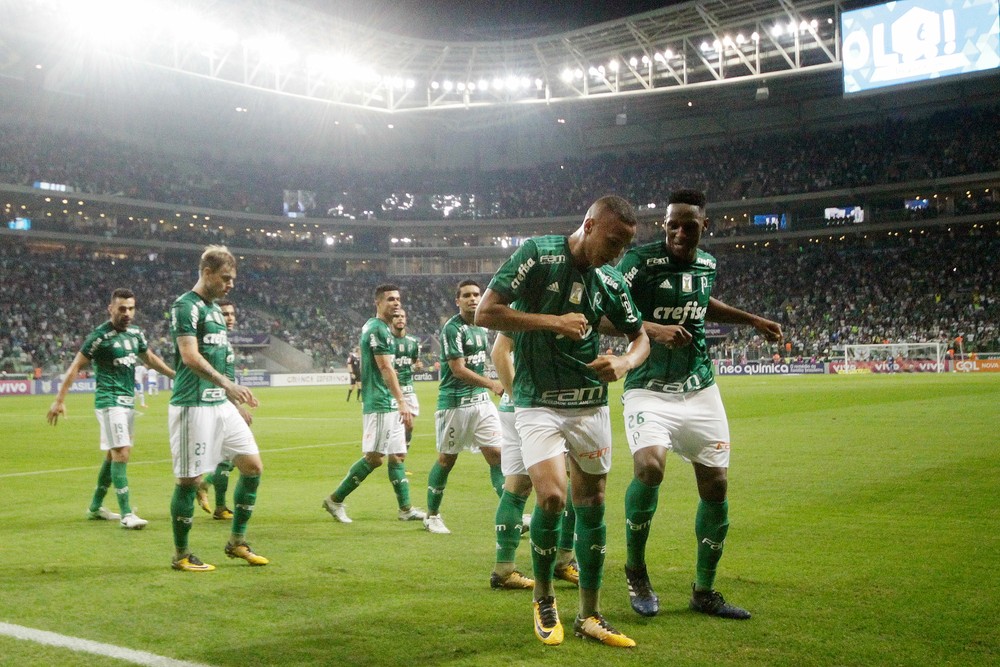 Jornalista: agora do Barça, Mina deu retorno técnico e financeiro ao Palmeiras