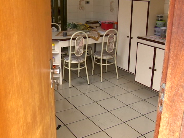 Assaltantes roubaram residência em Regente Feijó (Foto: Reprodução/TV Fronteira)