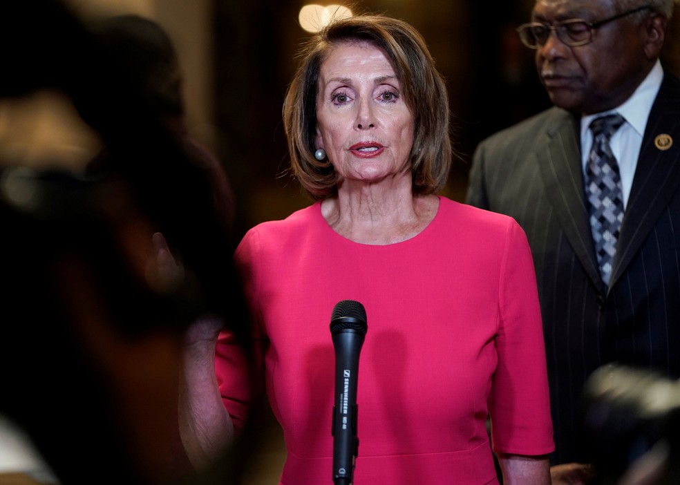 Nancy Pelosi, eleita presidente da CÃ¢mara dos Representantes dos EUA, fala sobre paralisia orÃ§amentÃ¡ria â€” Foto: Joshua Roberts/ Reuters