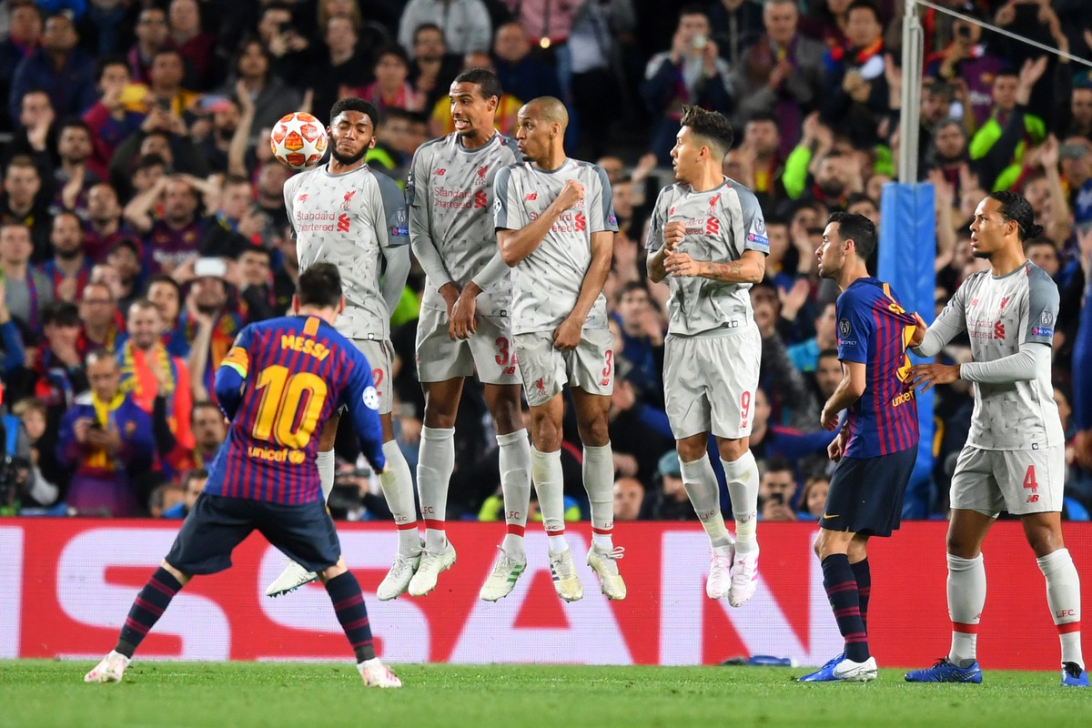 Golaço de falta contra o Liverpool rende a Messi o prêmio ...