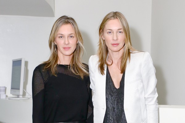 As irmãs e ex-modelos Cecilia Bonstrom e Charlotte Bonstrom (Foto: Getty Images)