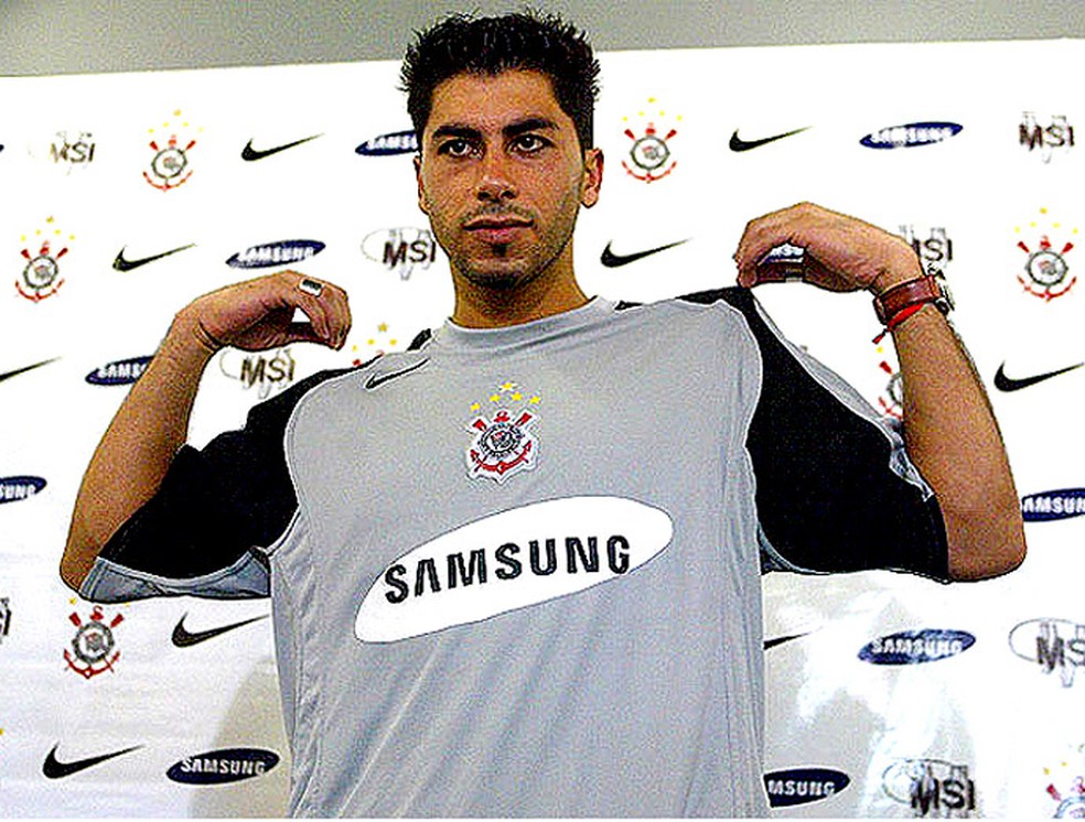 Ex-goleiro do Corinthians, anuncia aposentadoria e atuará como comentarista