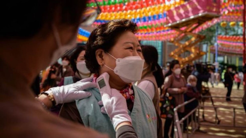 Até agora, Coreia do Sul tinha sido exemplo de sucesso no combate ao novo coronavírus — Foto: Getty Images via BBC