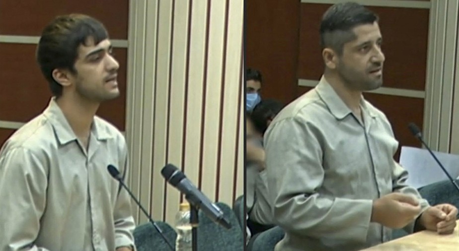 Imagens do julgamento de Mohammad Mahdi Karami e Seyyed Mohammad Hosseini, condenados à morte neste sábado no Irã