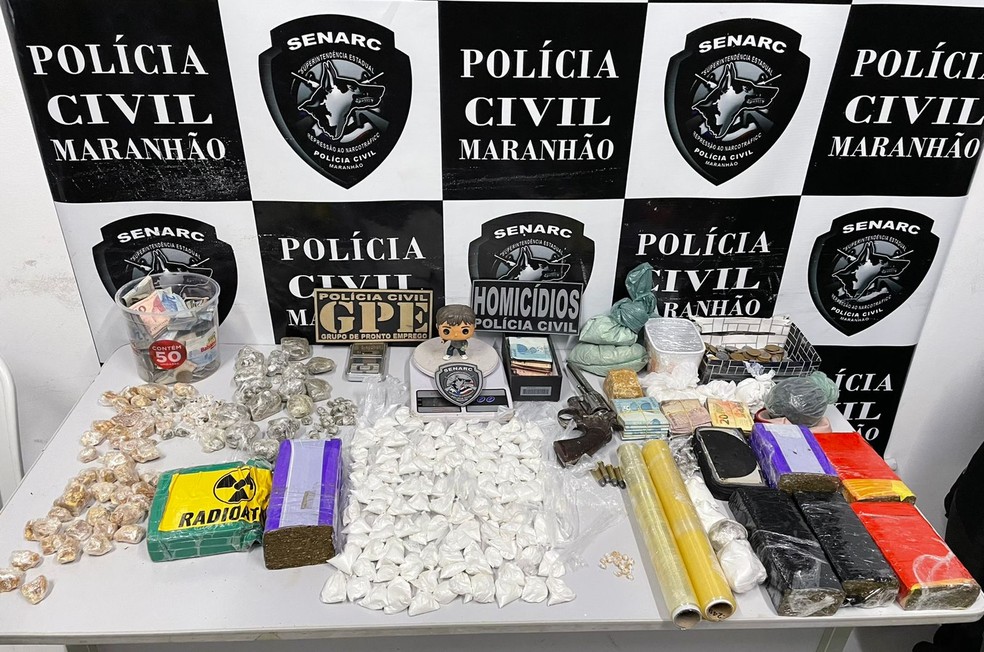 Dupla é presa com cocaína, maconha e crack em Timon — Foto: Divulgação/ Polícia Civil