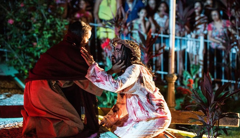 PaixÃ£o de Cristo Ã© encenada em diversas cidades de Pernambuco, como Ã© o caso de Bom Jardim (Foto: Akires Sabino/DivulgaÃ§Ã£o)