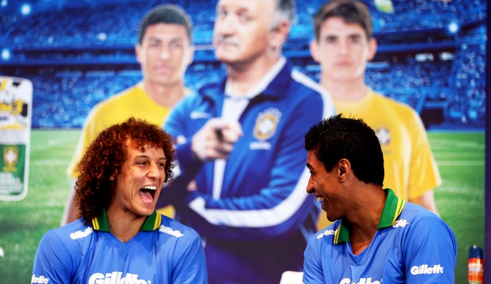 David Luiz e Paulinho evento patrocinadora (Foto: Marcos Ribolli / Globoesporte.com)