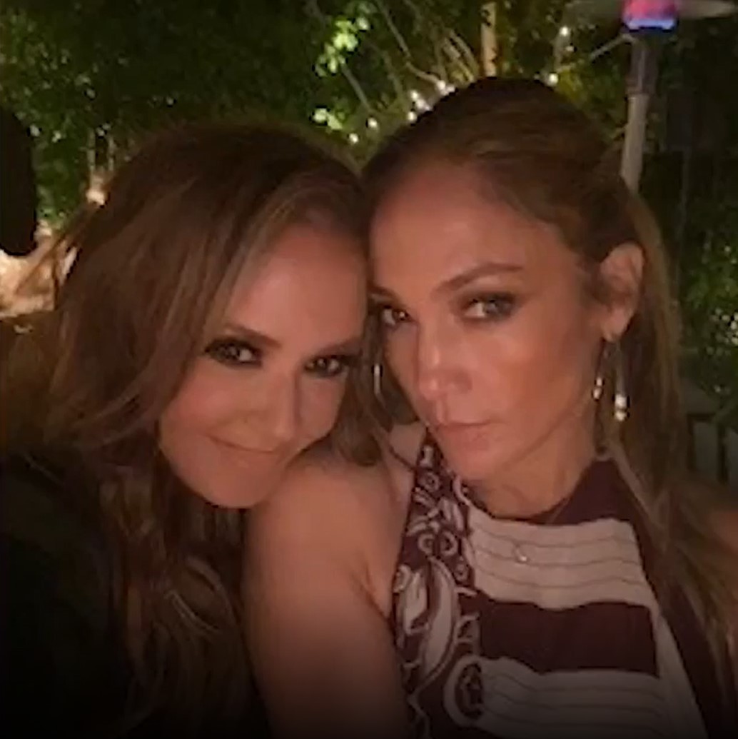 Jennifer Lopez e Leah Remini (Foto: Reprodução/Instagram)