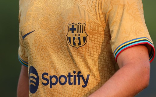 Barcelona will use the logo of rapper Drake on their uniform during the derby with Real Madrid – Época Negócios