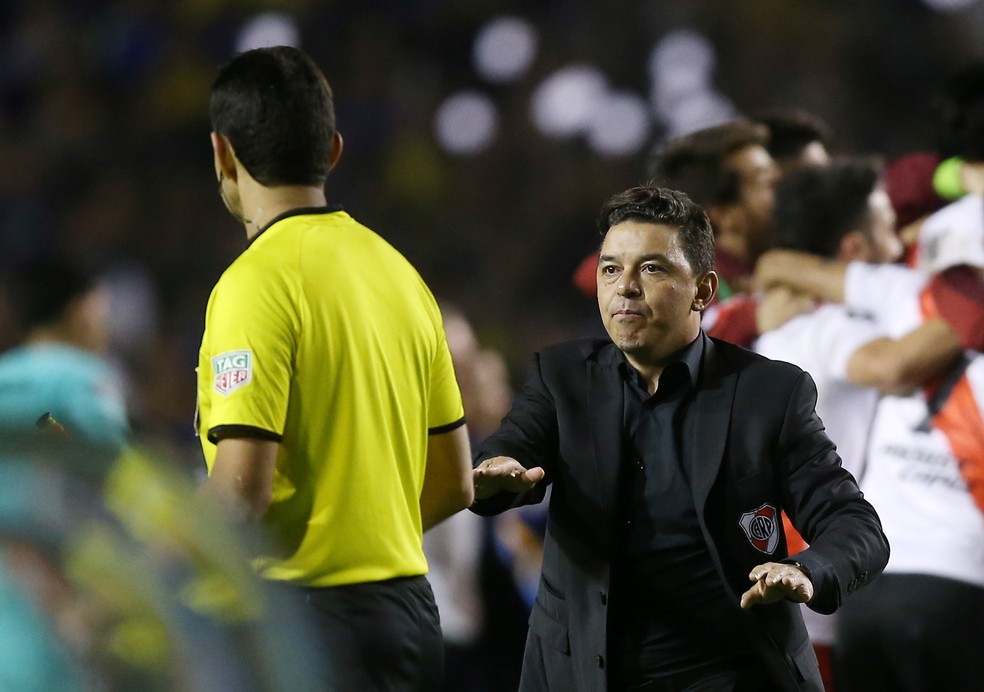 Marcelo Gallardo, técnico do River Plate, na partida contra o Boca Juniors — Foto: Reuters