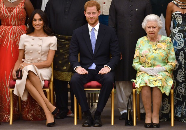 Meghan Markle, o príncipe Harry e a rainha Elizabeth (Foto: Getty Images)