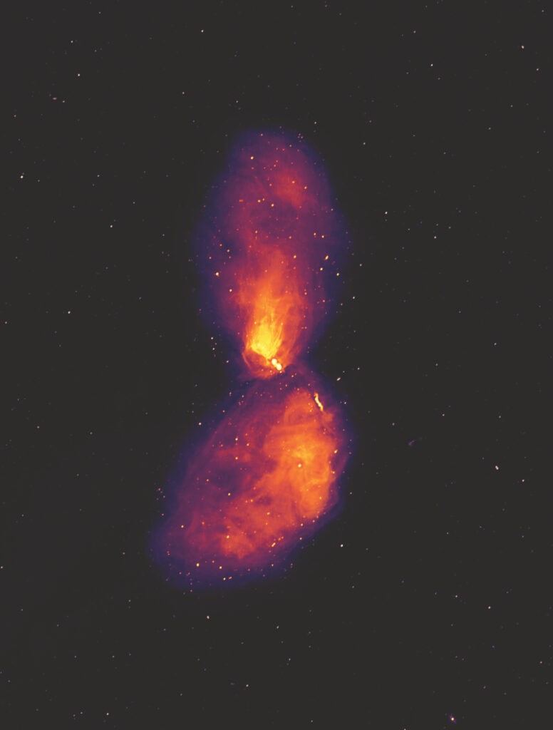 Imagem da galáxia Centaurus A  em comprimentos de onda de rádio (Foto: Ben McKinley, ICRAR / Curtin e Connor Matherne, Louisiana State University)