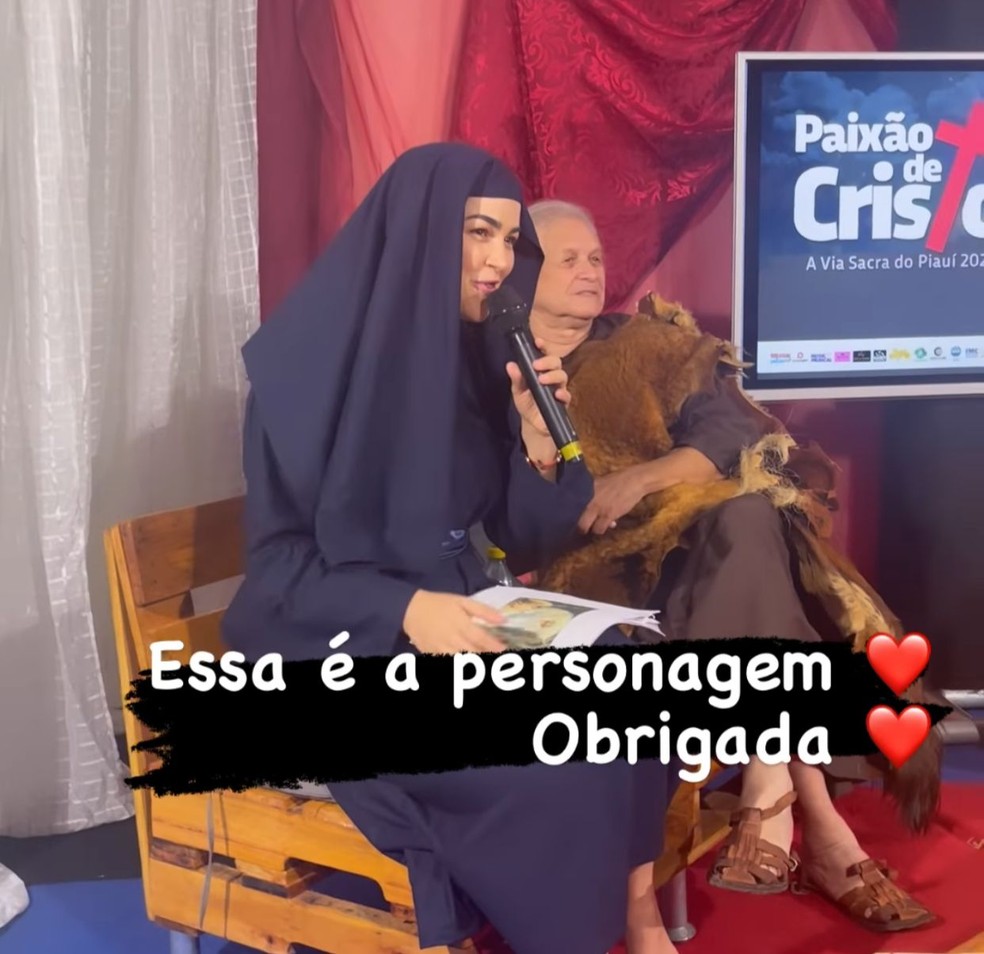 Atriz publicou vídeo nos stories onde aparece caracterizada com a roupa da personagemj — Foto: Reprodução