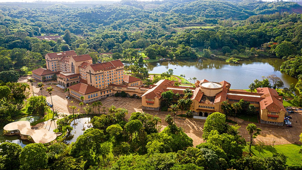 O Grande Hotel passou por um retrofit em 2022 para promover melhores experincias aos hspedes, desde as instalaes at  gastronomia — Foto: Gabriel Boieras / Divulgao