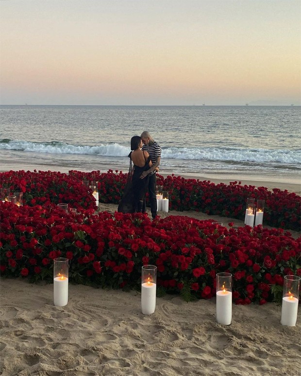 Kourtney Kardashian e Travis Barker ficam noivos (Foto: Reprodução / Instagram)