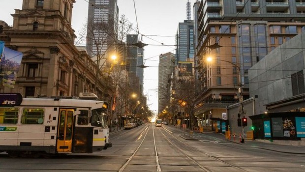 BBC: Os moradores de Melbourne passaram por um dos maiores confinamentos do mundo (Foto: GETTY IMAGES VIA BBC )