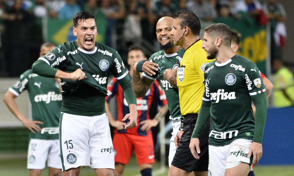 Gustavo Gómez, um dos pilares da defesa do Palmeiras na Libertadores — Foto: Marcos Ribolli