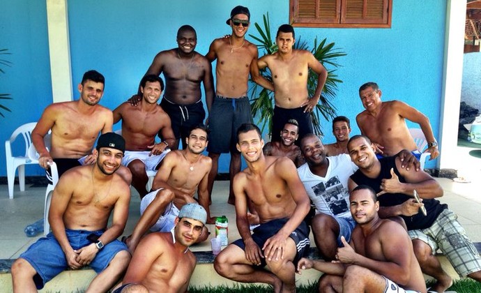 Souza reúne amigos em sítio antes de voltar ao Grêmio (Foto: Arquivo pessoal)