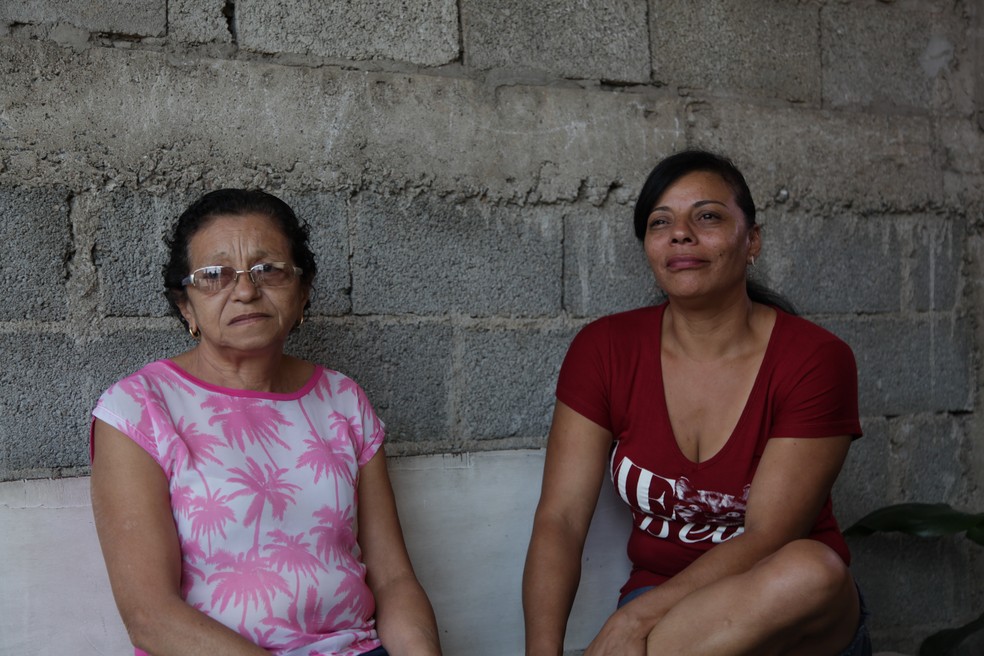 Valderice e a filha, Vanusa, que deixou o emprego para dar assistÃªncia Ã  mÃ£e â Foto: DivulgaÃ§Ã£o
