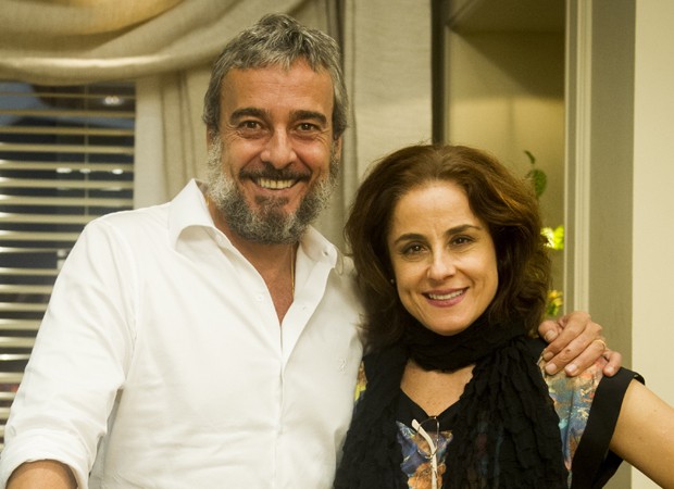 Eva (Soraya Ravenle) e Jurandir (Alexandre Borges) (Foto: Divulgação/TV Globo)