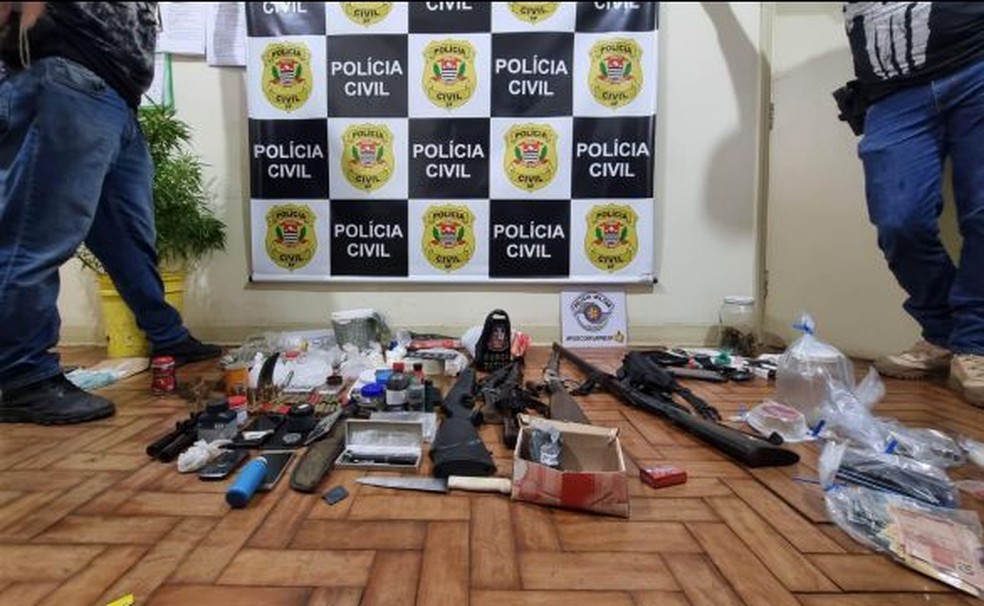 Operação foi realizada para combater organização criminosa responsável por tráfico de drogas  — Foto: Divulgação/Polícia Civil