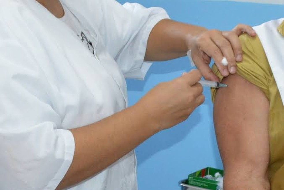 TCE pede lista de vacinados contra a Covid para todos os municípios após  denúncias de fura-fila em MT | Mato Grosso | G1