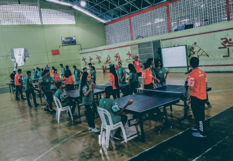 Alunos e professores de EducaÃ§Ã£o FÃ­sica de instituiÃ§Ãµes de ensino participaram do 1Âº Festival ParalÃ­mpico, em RR â Foto: DivulgaÃ§Ã£o