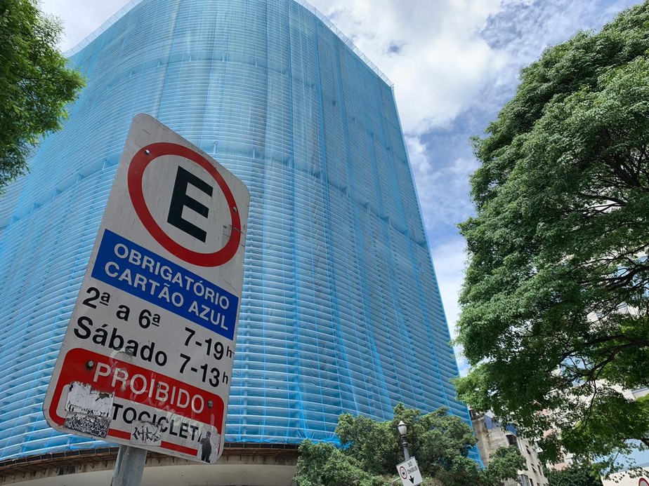 Área de Zona Azul em frente ao prédio do Copan, em São Paulo