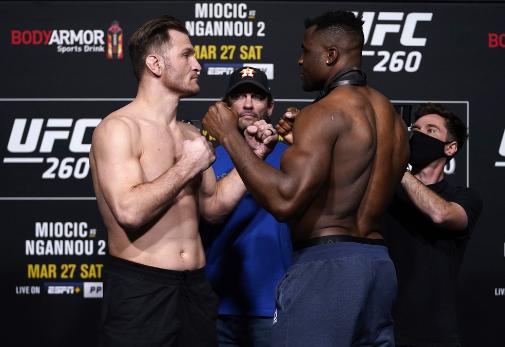 Stipe Miocic e Francis Ngannou lutam pela segunda vez, sábado, em Las Vegas — Foto: Getty Images