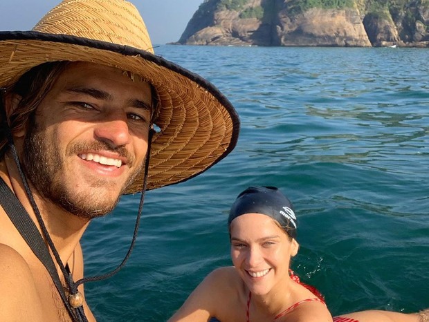 Isabela Santoni e o namorado (Foto: Reprodução/Instagram)